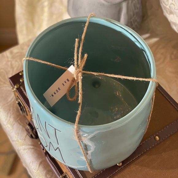 **SOLD On Mercari**Rae Dunn "PLANT MOM" Planter - Picture 4 of 4